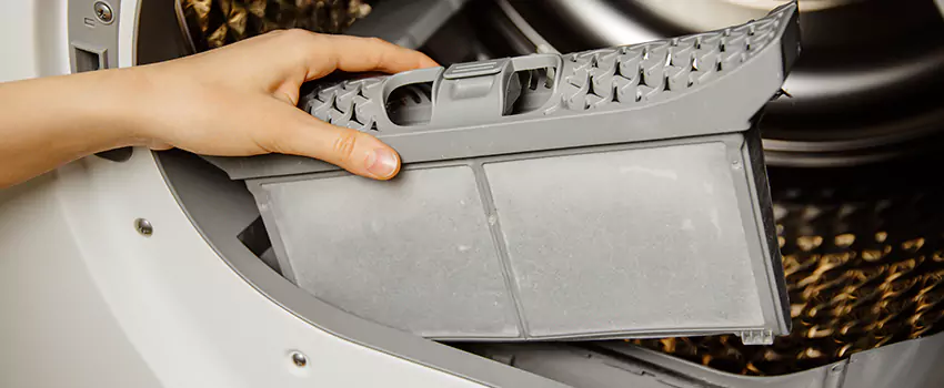 Signs Of A Clogged Dryer Lint Trap in Palm Coast, Florida